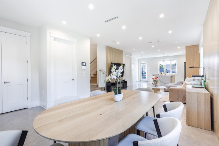 Photo 3 at 1470 W 57th Avenue, South Granville, Vancouver West