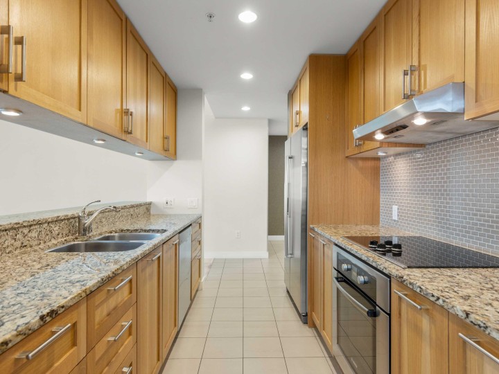 Photo 20 at 307 - 3382 Wesbrook Mall, University VW, Vancouver West