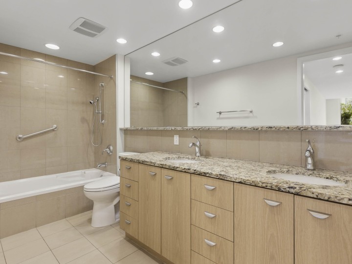 Photo 24 at 307 - 3382 Wesbrook Mall, University VW, Vancouver West