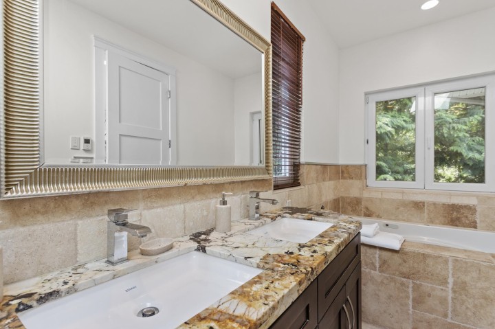 Photo 27 at 220 Panorama Road, Lions Bay, West Vancouver