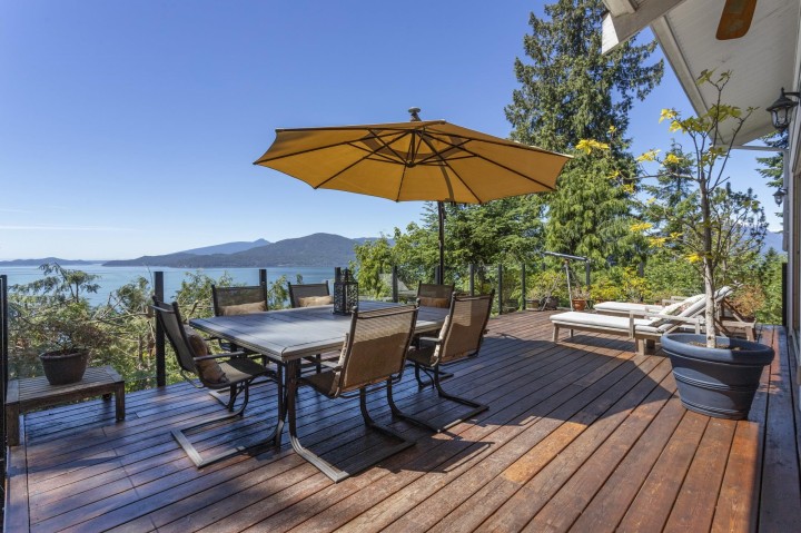 Photo 1 at 220 Panorama Road, Lions Bay, West Vancouver