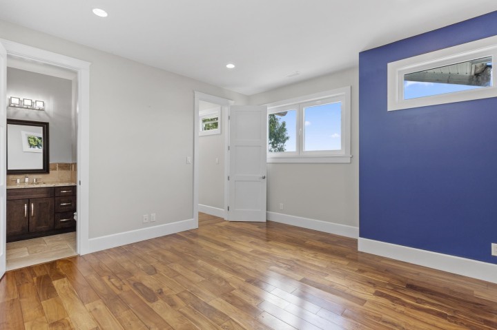 Photo 30 at 220 Panorama Road, Lions Bay, West Vancouver