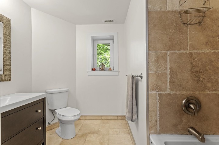 Photo 35 at 220 Panorama Road, Lions Bay, West Vancouver