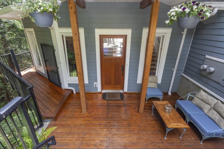 Photo 4 at 220 Panorama Road, Lions Bay, West Vancouver