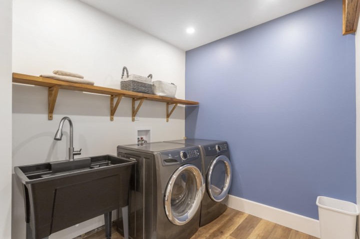 Photo 21 at 220 Panorama Road, Lions Bay, West Vancouver