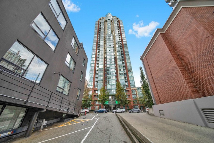 Photo 2 at 510 - 939 Homer Street, Yaletown, Vancouver West
