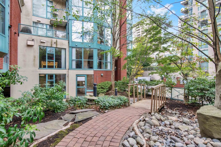 Photo 36 at 510 - 939 Homer Street, Yaletown, Vancouver West