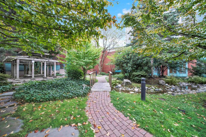 Photo 33 at 510 - 939 Homer Street, Yaletown, Vancouver West