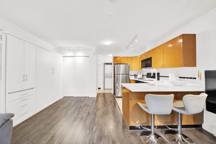 Photo 8 at 510 - 939 Homer Street, Yaletown, Vancouver West