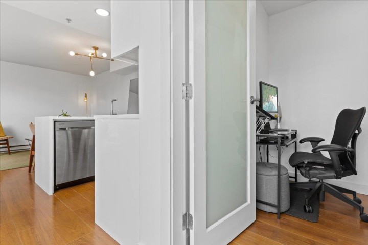 Photo 12 at 37 Keefer Place, Downtown VW, Vancouver West