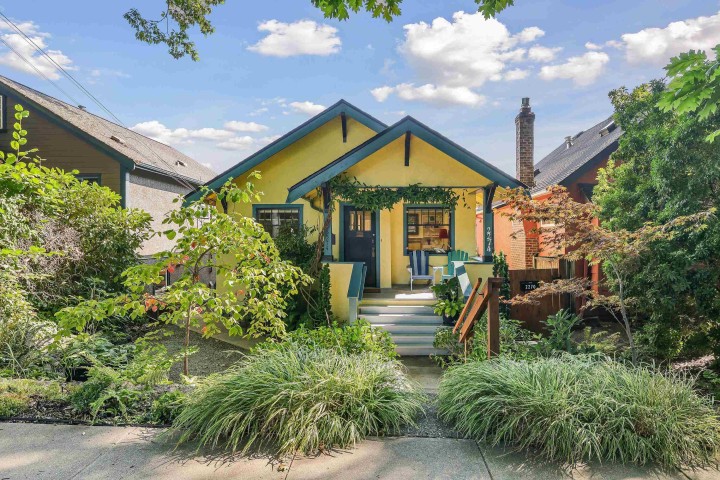 Photo 1 at 2274 E 7th Avenue, Grandview Woodland, Vancouver East