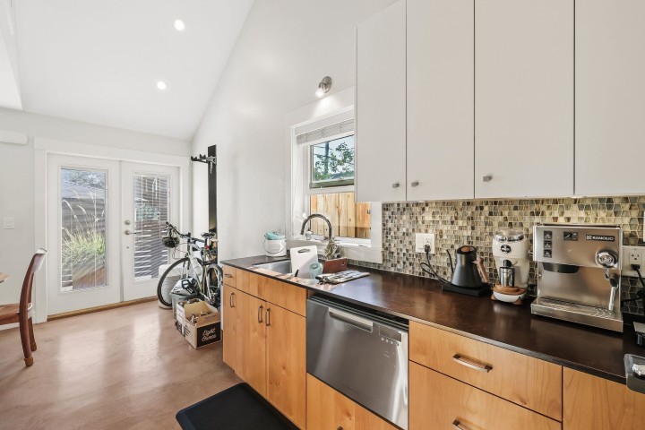 Photo 33 at 2274 E 7th Avenue, Grandview Woodland, Vancouver East