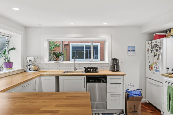 Photo 18 at 2274 E 7th Avenue, Grandview Woodland, Vancouver East