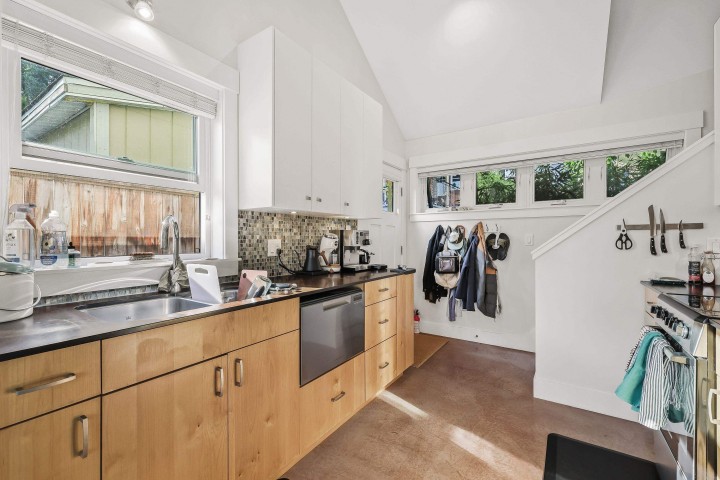 Photo 31 at 2274 E 7th Avenue, Grandview Woodland, Vancouver East