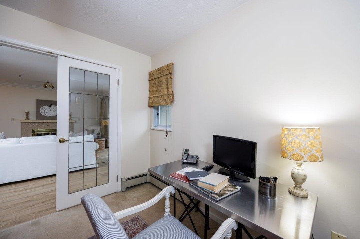 Photo 23 at 17 - 2150 Marine Drive, Dundarave, West Vancouver