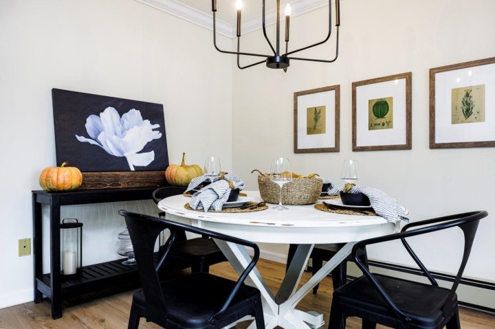 Photo 13 at 17 - 2150 Marine Drive, Dundarave, West Vancouver