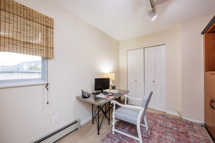 Photo 24 at 17 - 2150 Marine Drive, Dundarave, West Vancouver