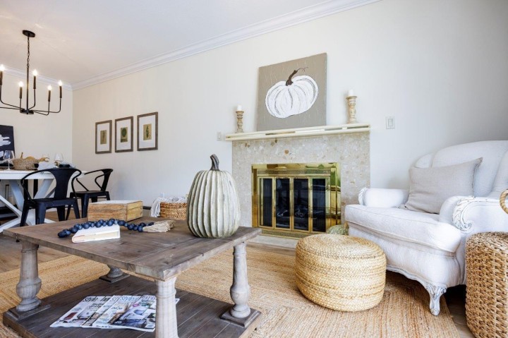 Photo 10 at 17 - 2150 Marine Drive, Dundarave, West Vancouver