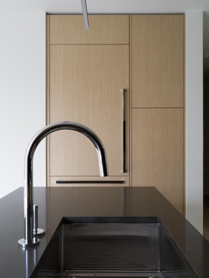 Photo 4 at 302 - 3636 W 39th Avenue, Dunbar, Vancouver West