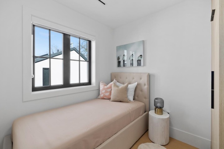 Photo 23 at 2505 W 37th Avenue, MacKenzie Heights, Vancouver West