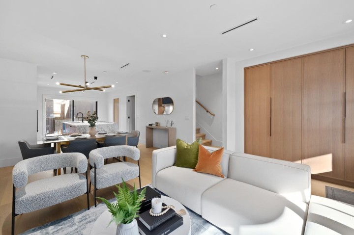 Photo 6 at 2505 W 37th Avenue, MacKenzie Heights, Vancouver West