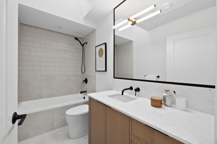 Photo 24 at 2505 W 37th Avenue, MacKenzie Heights, Vancouver West