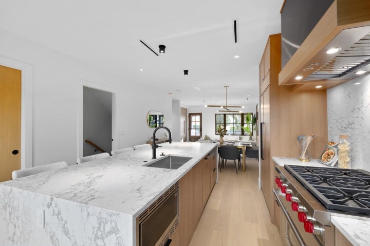 Photo 11 at 2505 W 37th Avenue, MacKenzie Heights, Vancouver West