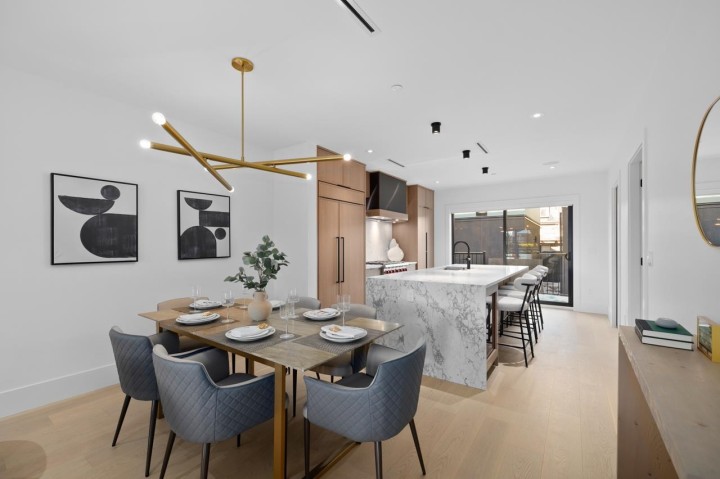 Photo 8 at 2505 W 37th Avenue, MacKenzie Heights, Vancouver West