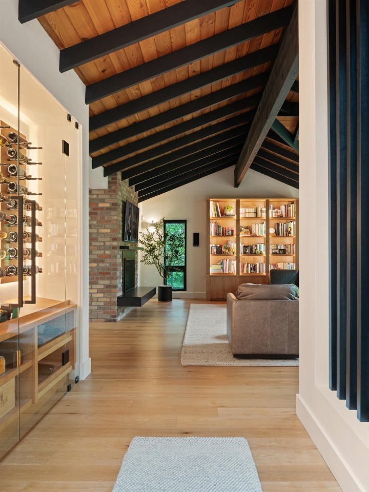 Photo 12 at 4645 Caulfeild Drive, Caulfeild, West Vancouver