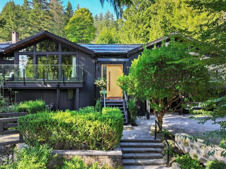 Photo 3 at 4645 Caulfeild Drive, Caulfeild, West Vancouver