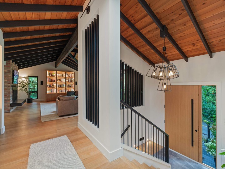 Photo 5 at 4645 Caulfeild Drive, Caulfeild, West Vancouver