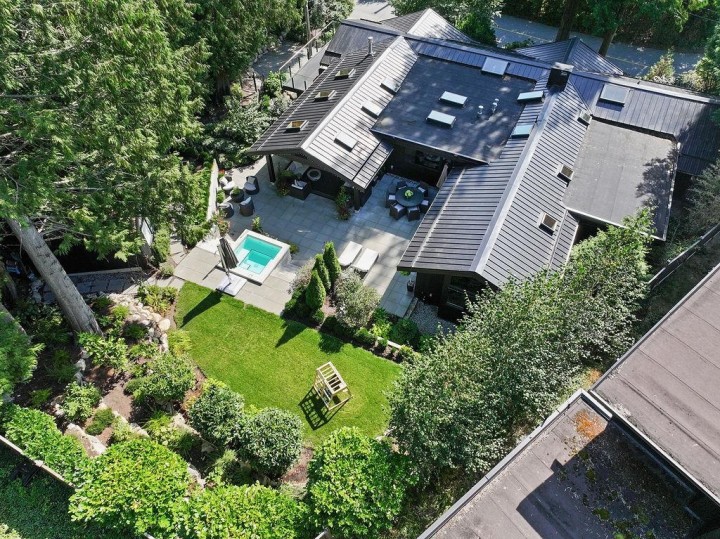 Photo 4 at 4645 Caulfeild Drive, Caulfeild, West Vancouver