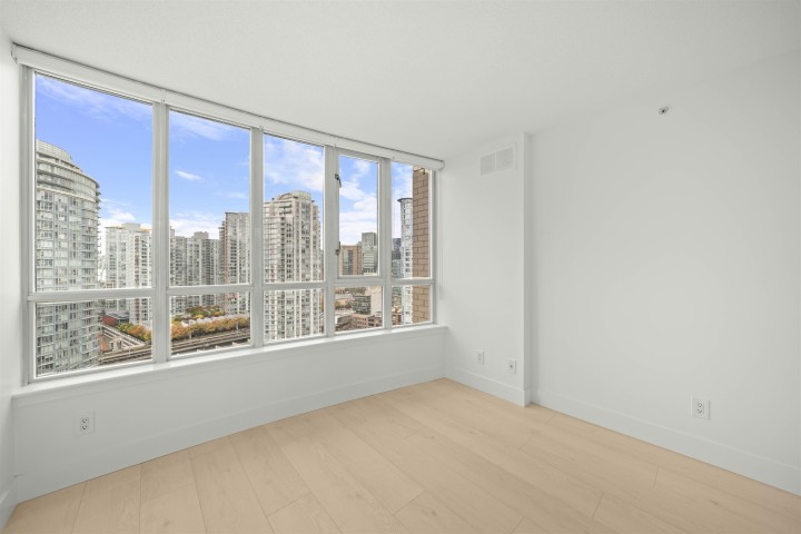 Photo 6 at 2501 - 63 Keefer Place, Downtown VW, Vancouver West