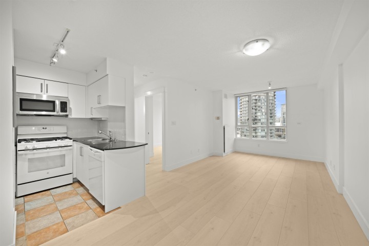 Photo 1 at 2501 - 63 Keefer Place, Downtown VW, Vancouver West