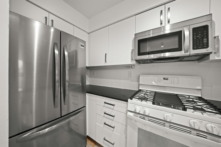 Photo 4 at 2501 - 63 Keefer Place, Downtown VW, Vancouver West