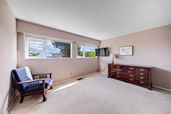 Photo 12 at 1752 Ottawa Place, Ambleside, West Vancouver