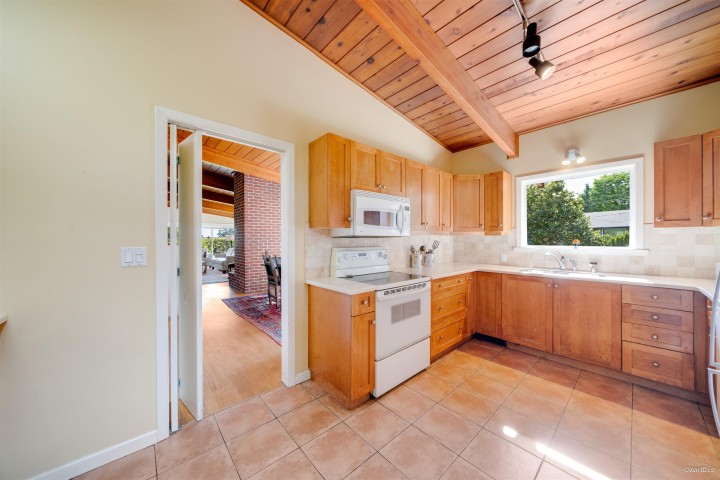 Photo 22 at 1752 Ottawa Place, Ambleside, West Vancouver