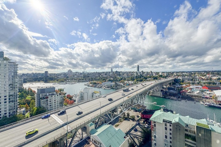 Photo 2 at 2207 - 1500 Howe Street, Yaletown, Vancouver West