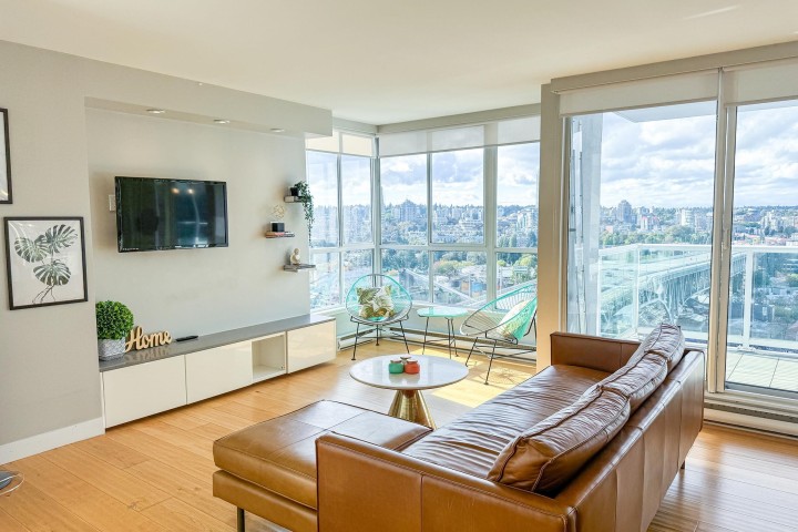 Photo 9 at 2207 - 1500 Howe Street, Yaletown, Vancouver West