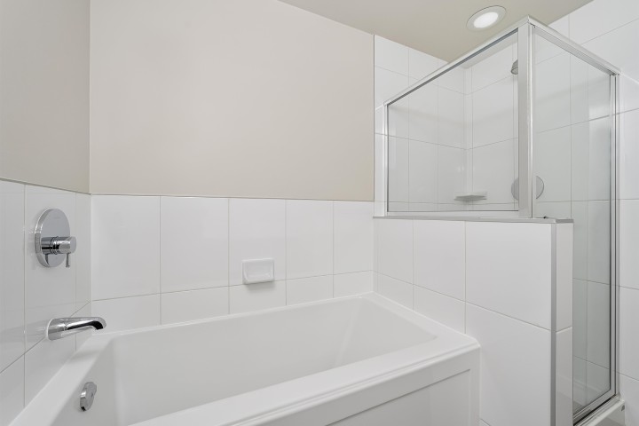 Photo 16 at 2389 Scotia Street, Mount Pleasant VE, Vancouver East