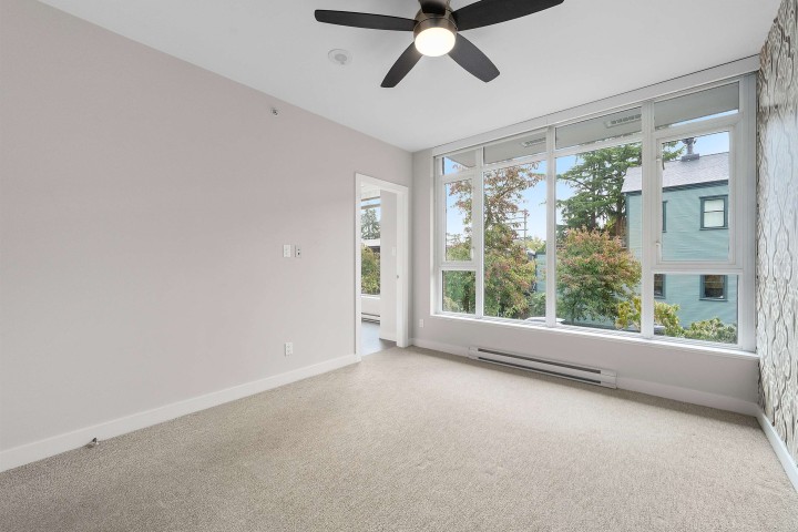 Photo 12 at 2389 Scotia Street, Mount Pleasant VE, Vancouver East