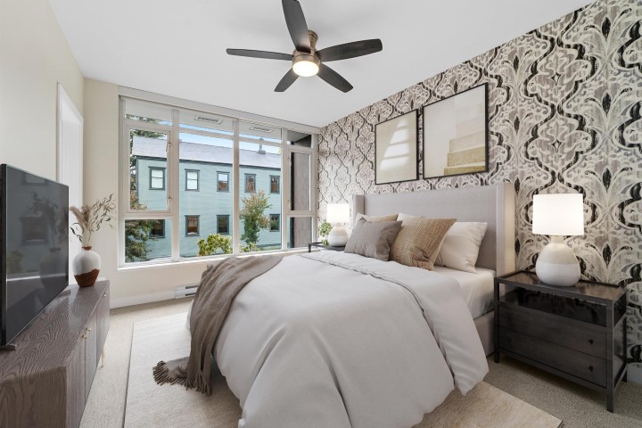 Photo 10 at 2389 Scotia Street, Mount Pleasant VE, Vancouver East