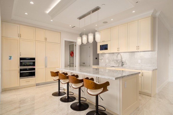 Photo 10 at 1410 Mathers Avenue, Ambleside, West Vancouver