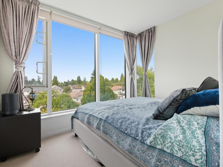 Photo 11 at 702 - 8488 Cornish Street, S.W. Marine, Vancouver West