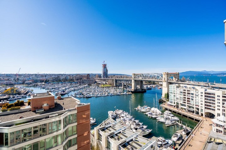 Photo 7 at 1402 - 1625 Hornby Street, Yaletown, Vancouver West