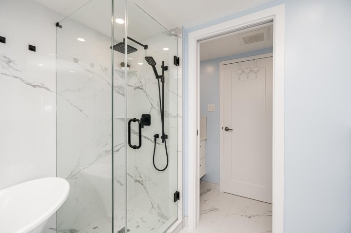 Photo 15 at 1402 - 1625 Hornby Street, Yaletown, Vancouver West