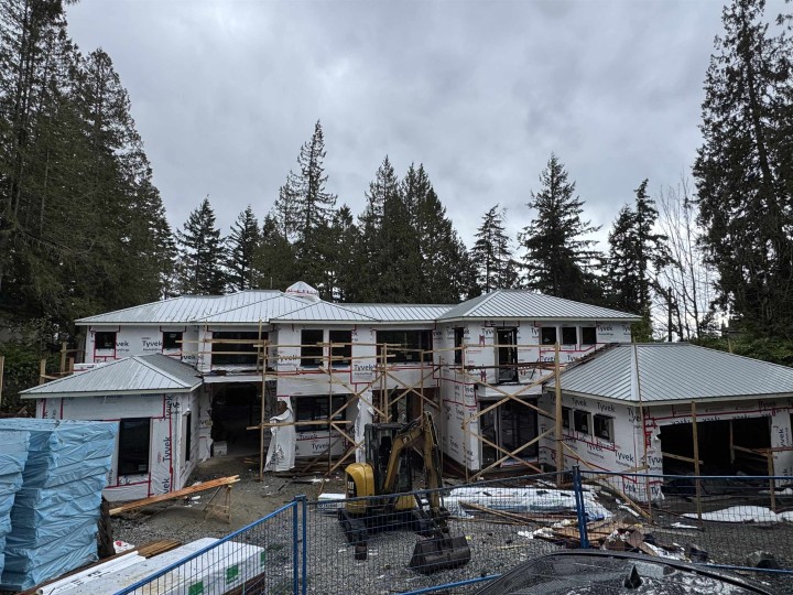 Photo 2 at 4652 Clovelly Walk, Caulfeild, West Vancouver