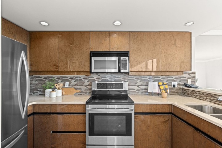 Photo 6 at 503 - 1995 Beach Avenue, West End VW, Vancouver West