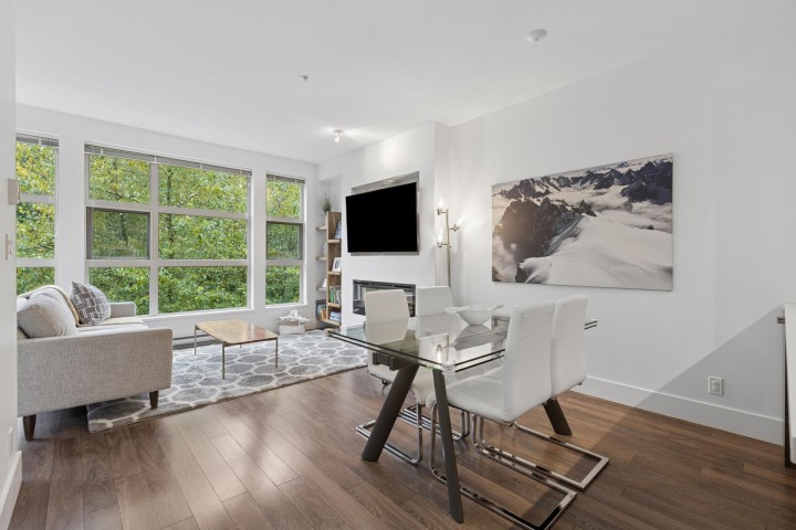 Photo 2 at 406 - 3606 Aldercrest Drive, Roche Point, North Vancouver