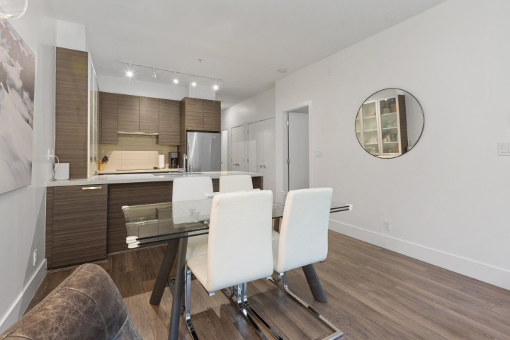 Photo 11 at 406 - 3606 Aldercrest Drive, Roche Point, North Vancouver